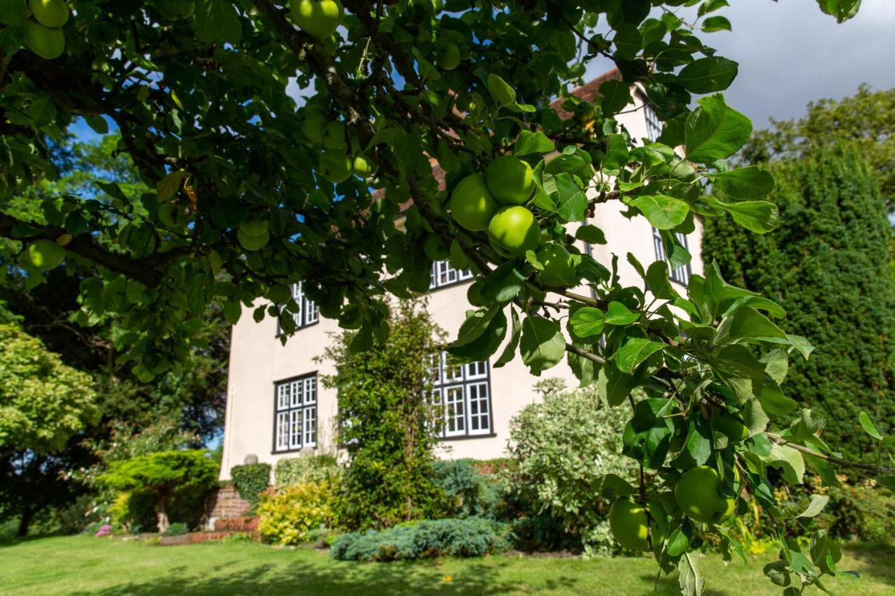 Pounce Hall -Stunning Historic Home In Rural Essex سافرون والدن المظهر الخارجي الصورة