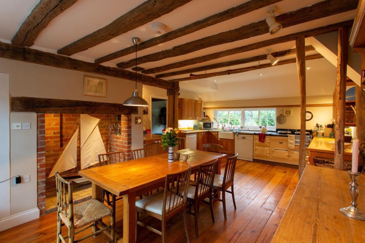 Pounce Hall -Stunning Historic Home In Rural Essex سافرون والدن المظهر الخارجي الصورة