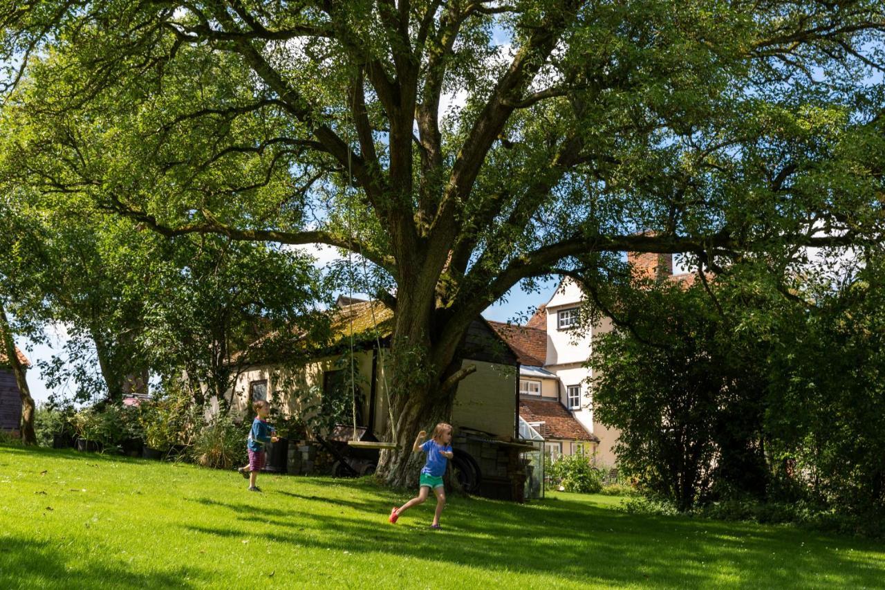 Pounce Hall -Stunning Historic Home In Rural Essex سافرون والدن المظهر الخارجي الصورة