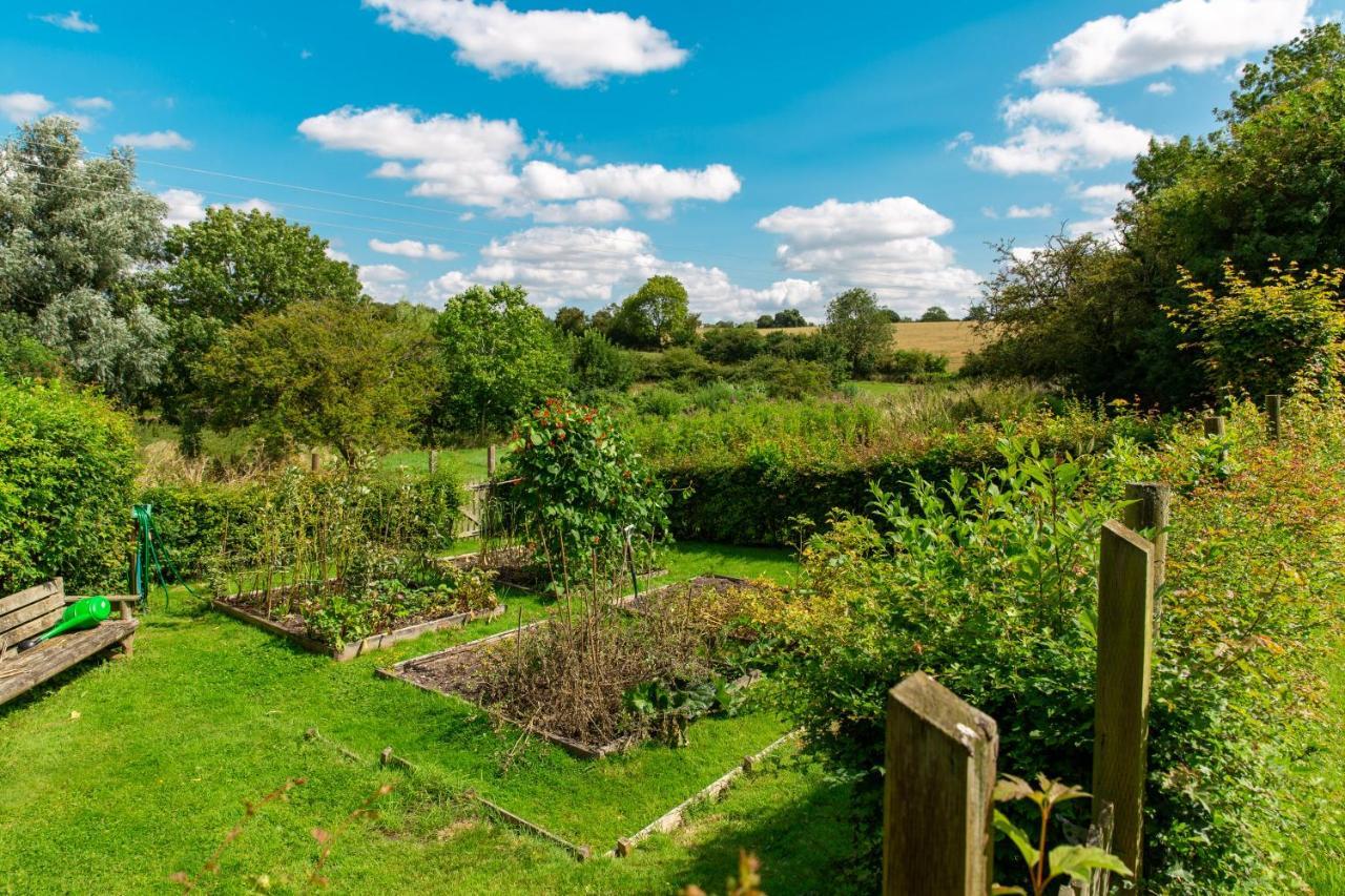 Pounce Hall -Stunning Historic Home In Rural Essex سافرون والدن المظهر الخارجي الصورة