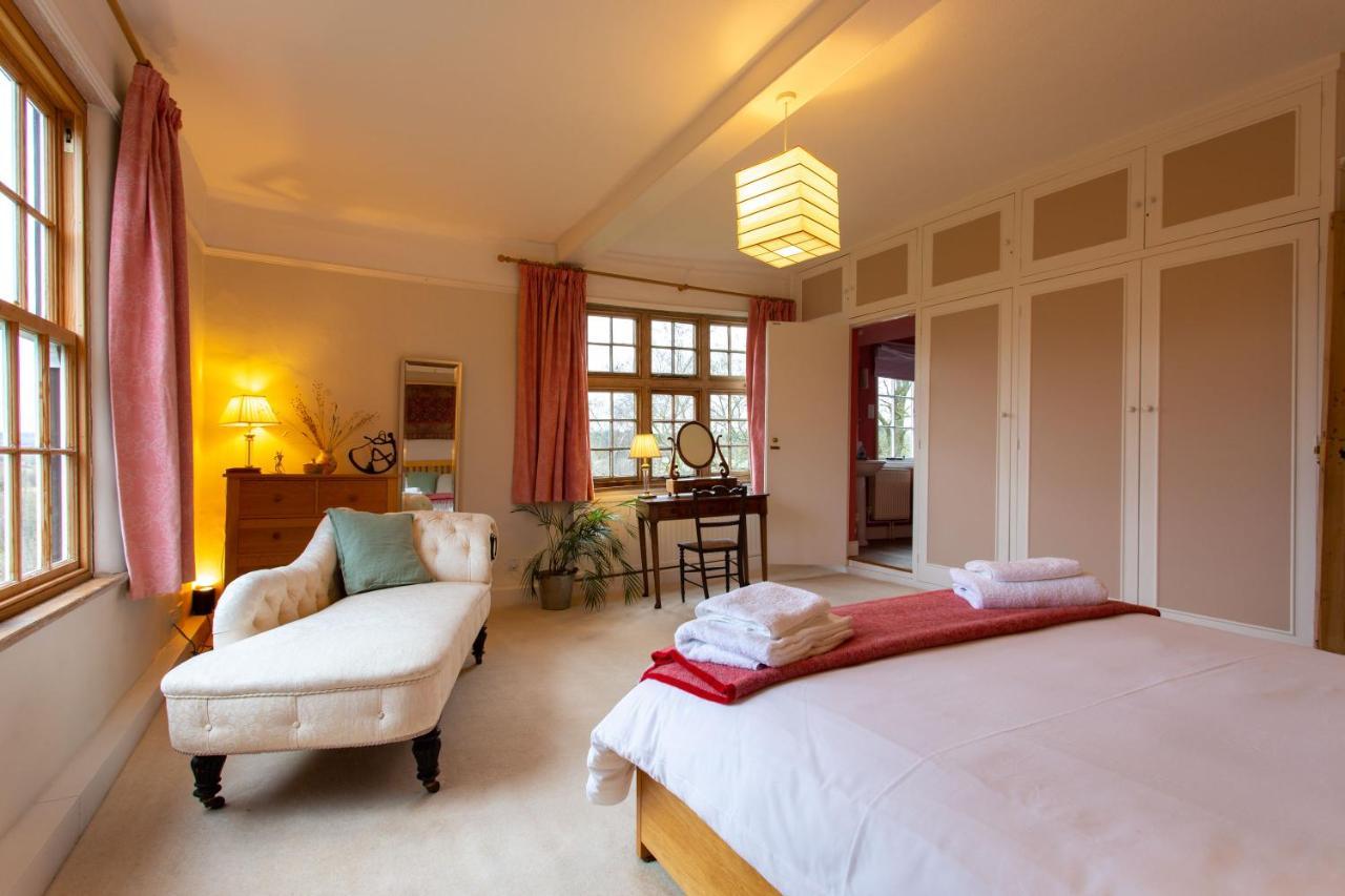 Pounce Hall -Stunning Historic Home In Rural Essex سافرون والدن المظهر الخارجي الصورة